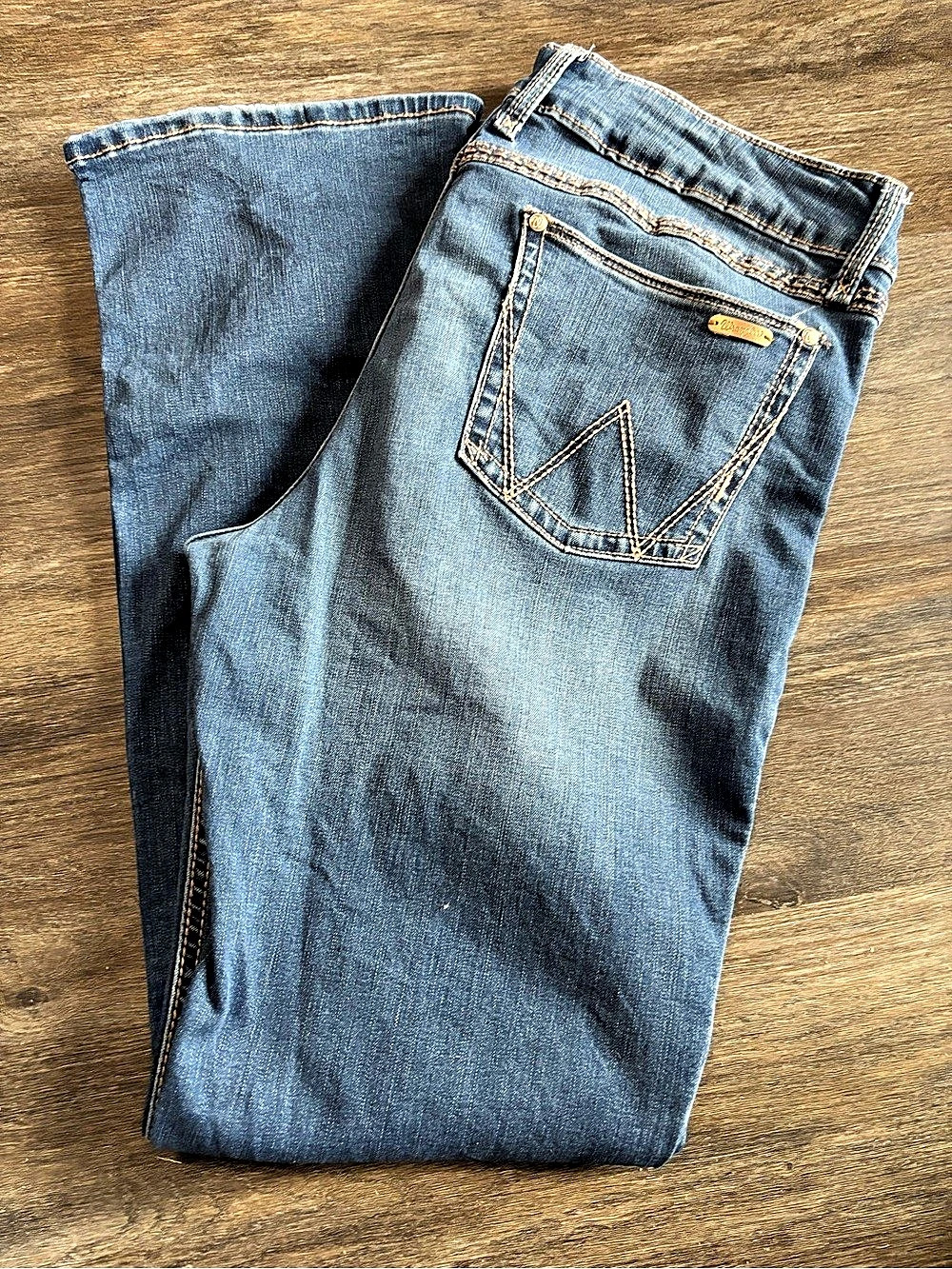 Wrangler Retro Mae Mid-Rise Bootcut Jeans Women's Blue Skinny Jeans